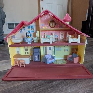 Colorful Dollhouse Playset